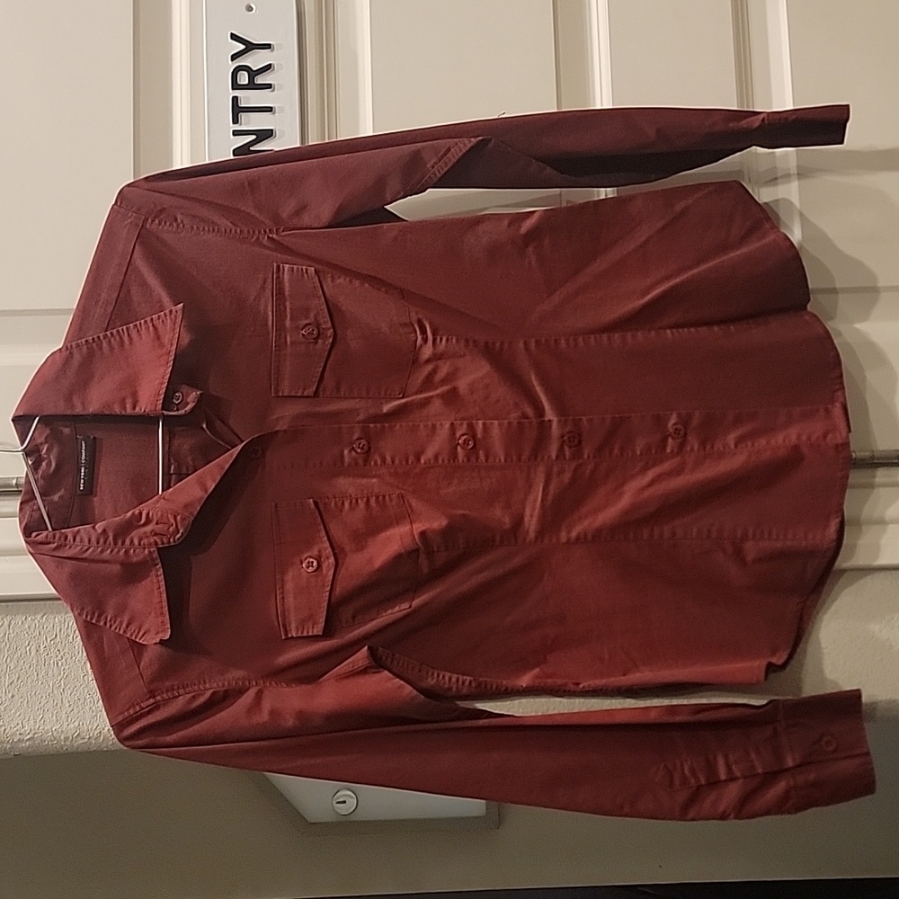 Women's New York & Company Small Button Down Shirt
